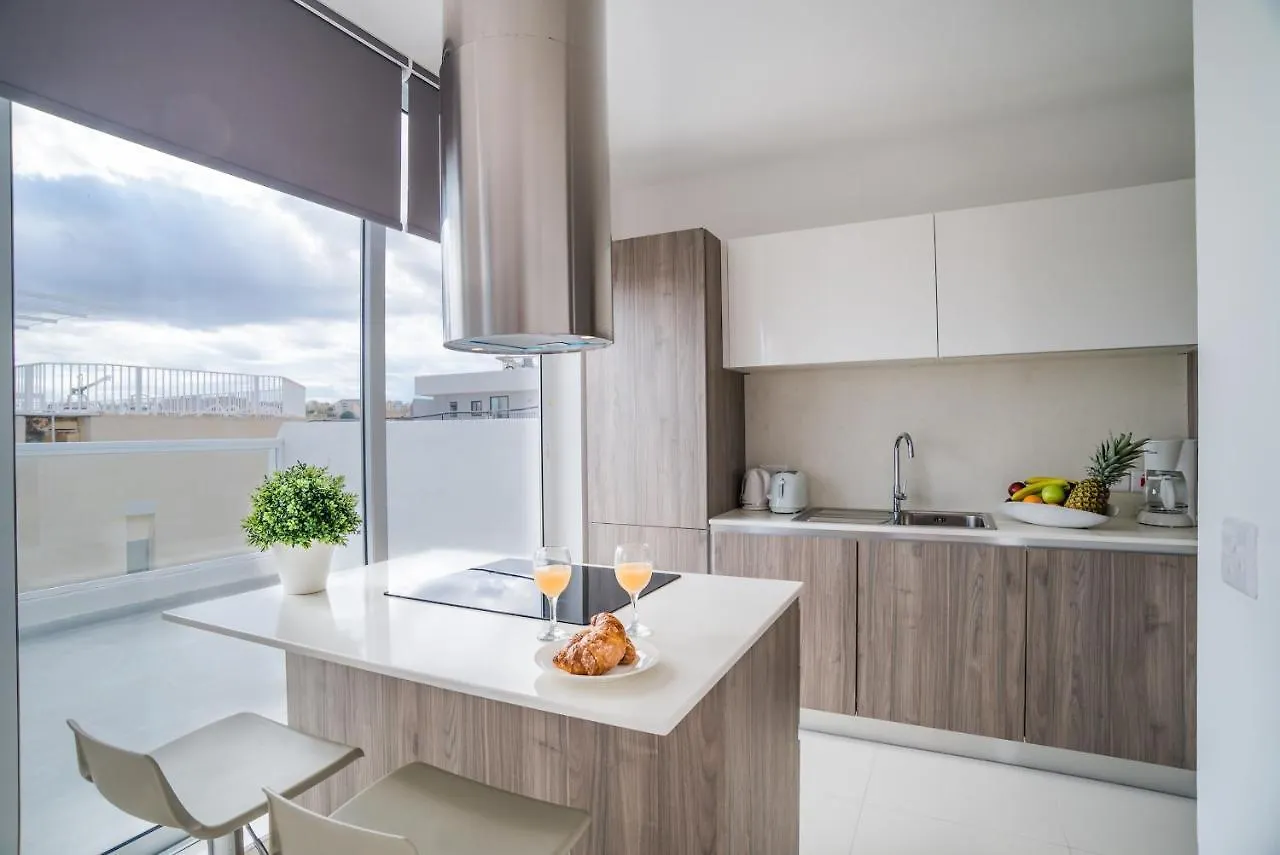Saint Julian'S Private Penthouse & Terrace Apartment Malta